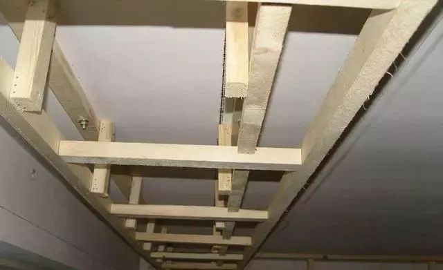 防腐木地板用什么做龙骨_木龙骨防火防腐涂料_钢结构防火防腐