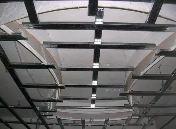木龙骨防火防腐涂料_防腐木地板用什么做龙骨_钢结构防火防腐