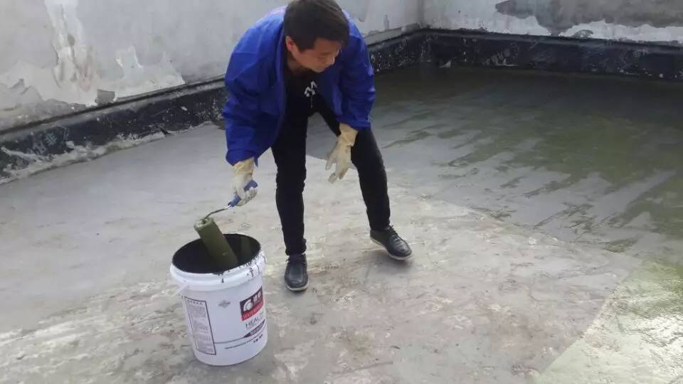 水性聚氨酯防水涂料厂家_聚氨酯水性_聚氨酯防水喷涂机厂家价格