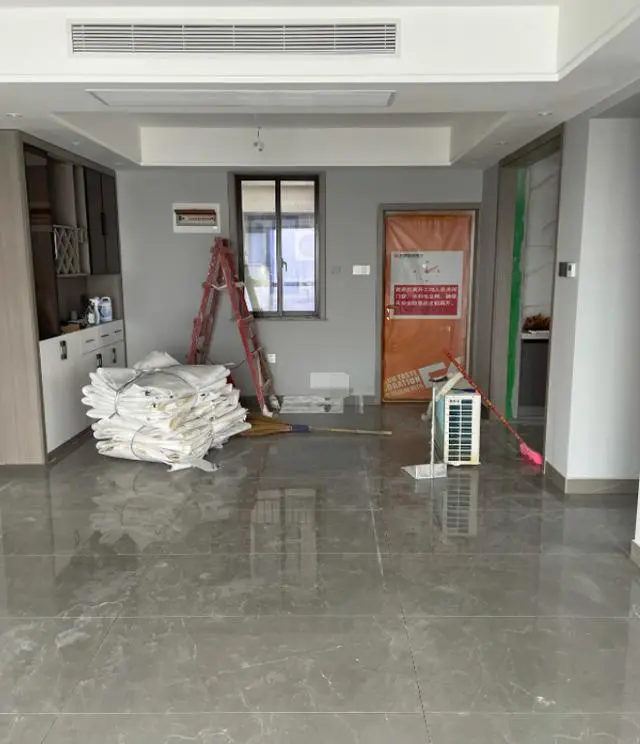 地板水器漆什么牌子好_梦见办公室地板重新刷了漆_地板砖有乳胶漆