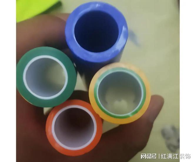 瓷砖 乳胶漆_客厅墙面用瓷砖还是乳胶漆好_干粉漆与乳胶区的区别