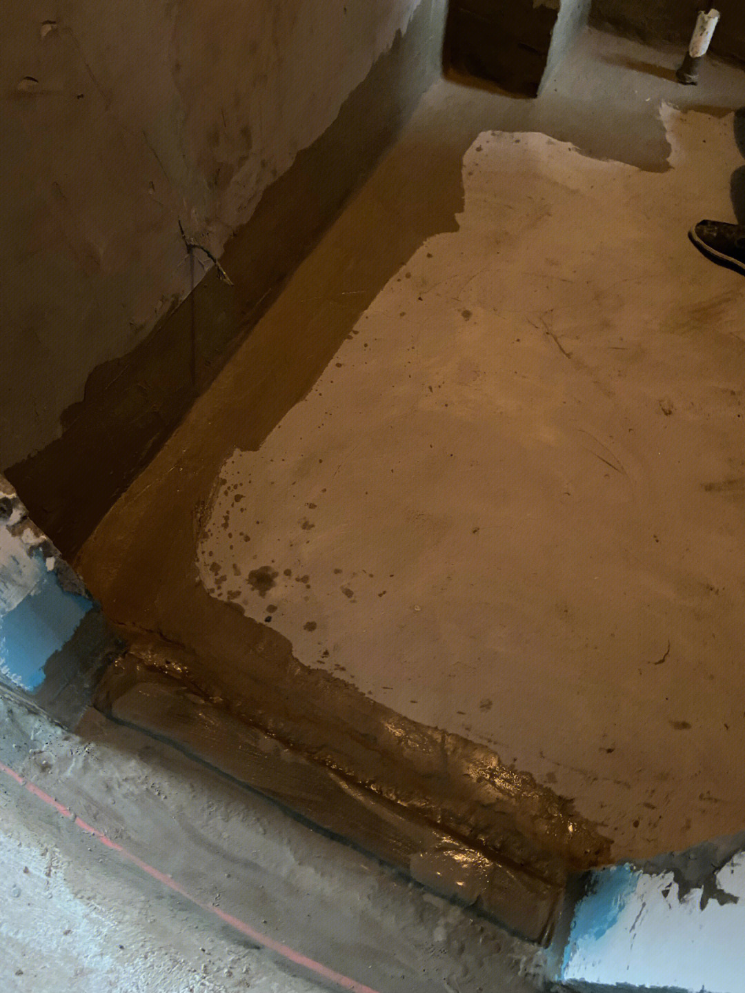 卫生间补漏防水涂料_长沙防水补漏…池胜防水_瓷砖胶防水可以补漏防水吗