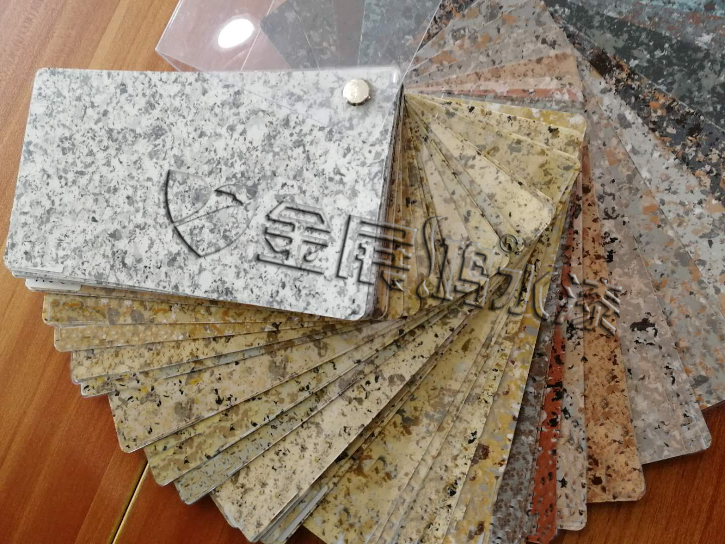 筒石艺术涂料_天然真石漆涂料价格_肌理涂料跟砂艺艺术涂料