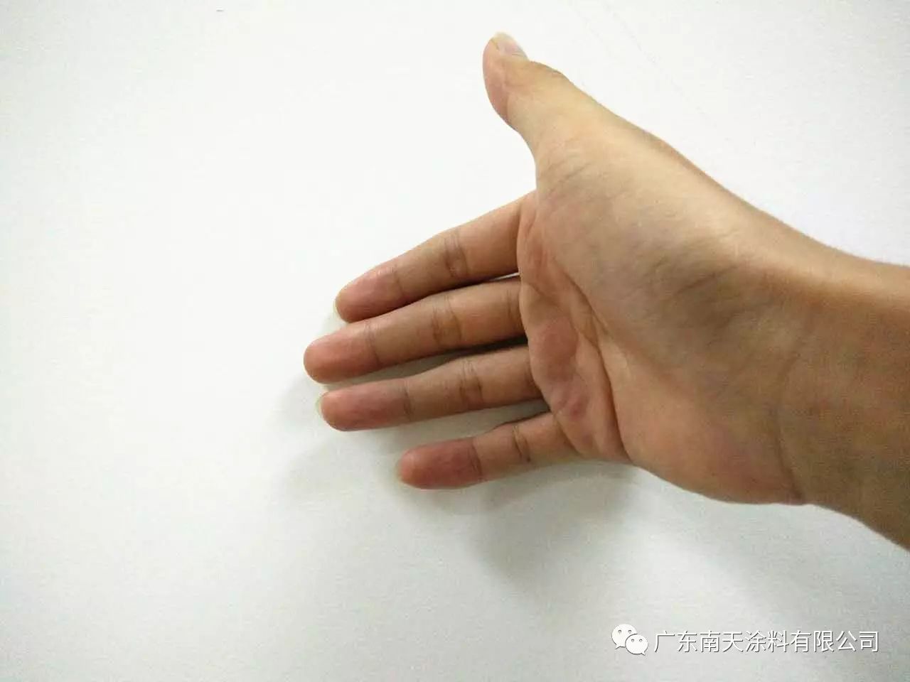 什么牌子内墙乳胶漆好_乳胶漆质量好_墙面乳胶漆牌子好