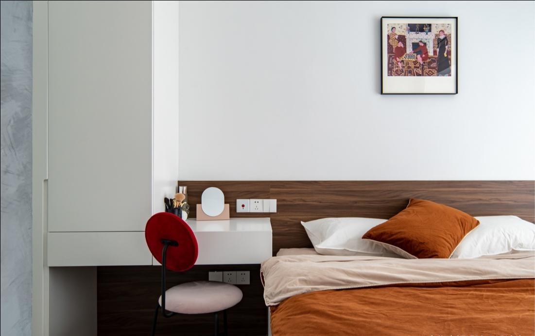 电视背景墙刷灰蓝色好看吗_灰蓝色乳胶漆电视背景墙_电视背景墙淡蓝色乳胶漆