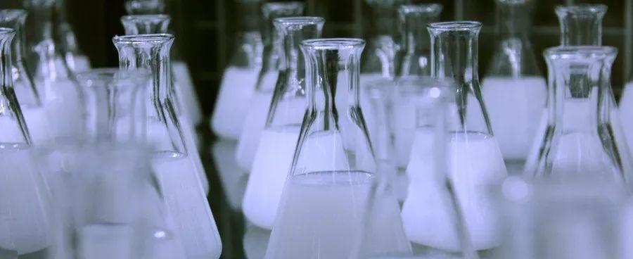 水性金属漆调色用什么颜料_水性漆金属色_漆水性色金属有哪几种