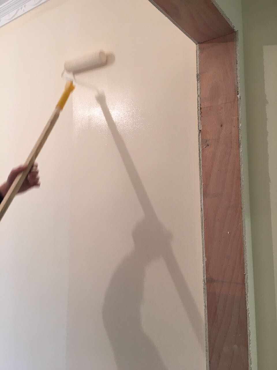 电视背景墙乳胶漆2021新款_电视背景墙做乳胶漆好看吗_电视 背景墙 乳胶漆