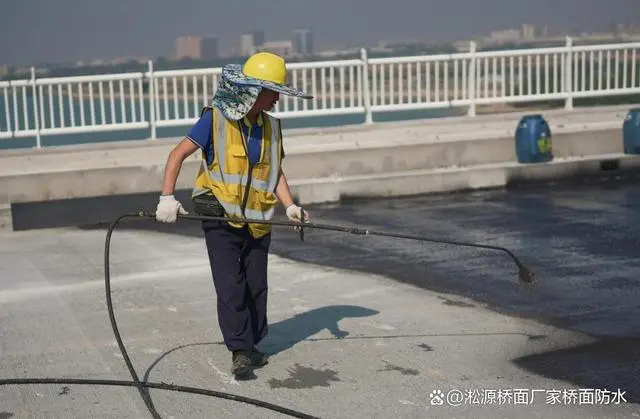 桥面防水涂料施工视频_涂料防水专用桥面图片_桥面专用防水涂料