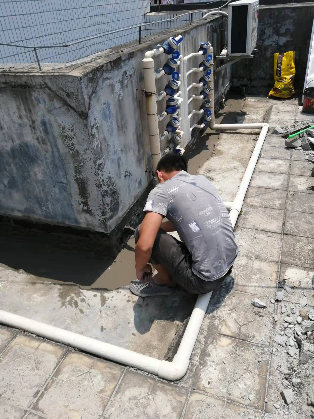 涂料防水层和涂膜防水层的区别_1.5mm防水涂料多少公斤_涂料防水厚度检验方法