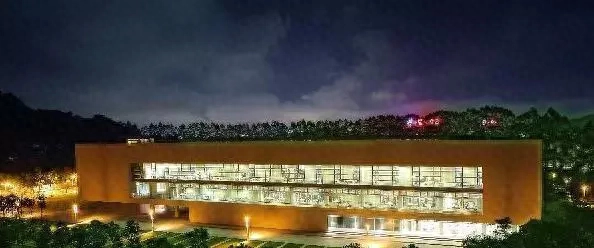 外墙金属氟碳漆_漆外墙金属氟碳漆有毒吗_外墙金属氟碳涂料