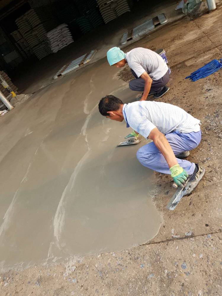 混凝土爆皮怎么处理_水泥混凝土爆皮_水泥皮混凝土爆裂原因