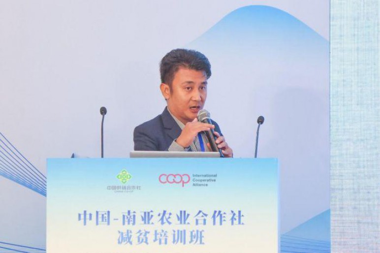 _合作社带动贫困户范例_专业合作社带动贫困户致富