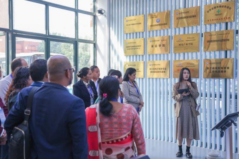 合作社带动贫困户范例__专业合作社带动贫困户致富