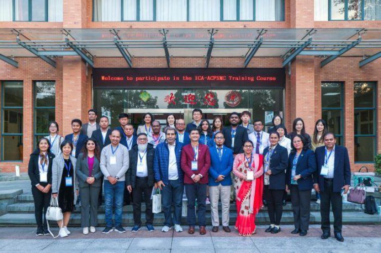 合作社带动贫困户范例_专业合作社带动贫困户致富_