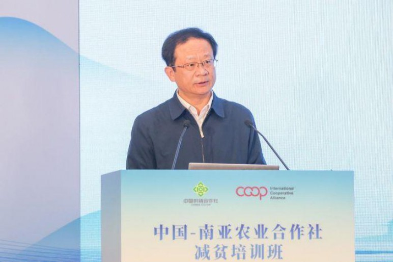 专业合作社带动贫困户致富_合作社带动贫困户范例_