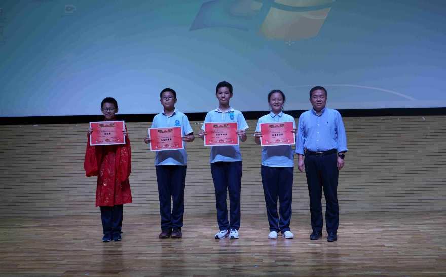 好奇心与想象力的感想_好奇心想象力议论文_