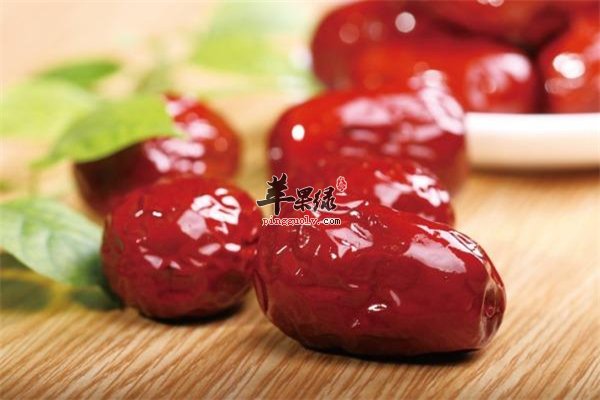 改善月经量少的药物有哪些_如何改善经期量少_