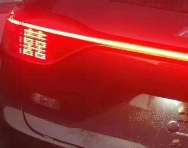 科技早报:真我GT5 Pro 3298起售丨苹果16或将发力AI丨英伟达千元显卡爆料