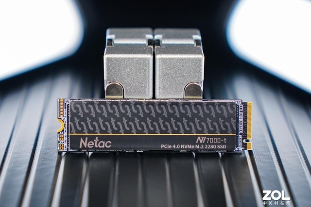 【有料评测】朗科绝影NV7000-t固态硬盘评测 现代创作提速增效利器