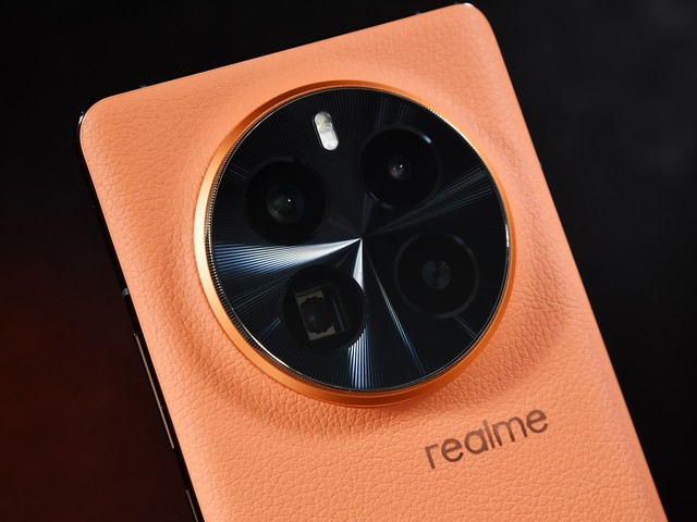 真我GT5Pro全面评测 比得过这款才是真旗舰