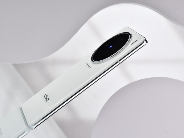 vivo X100全面评测：年度超满分旗舰手机
