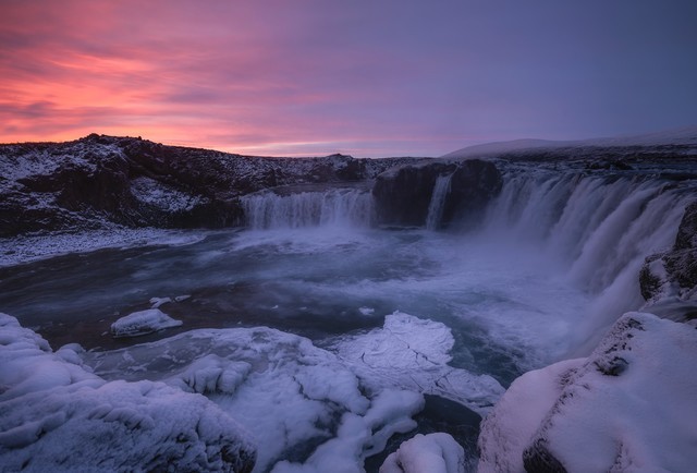 壮丽风光与神奇极光 富士GFX100S探秘冰岛美景