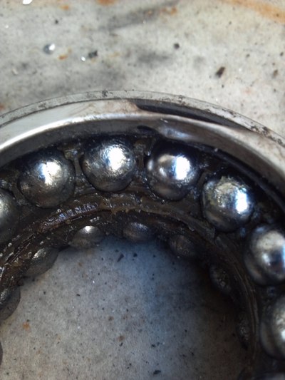 外套坏了怎么修补好看__修复外套的效果