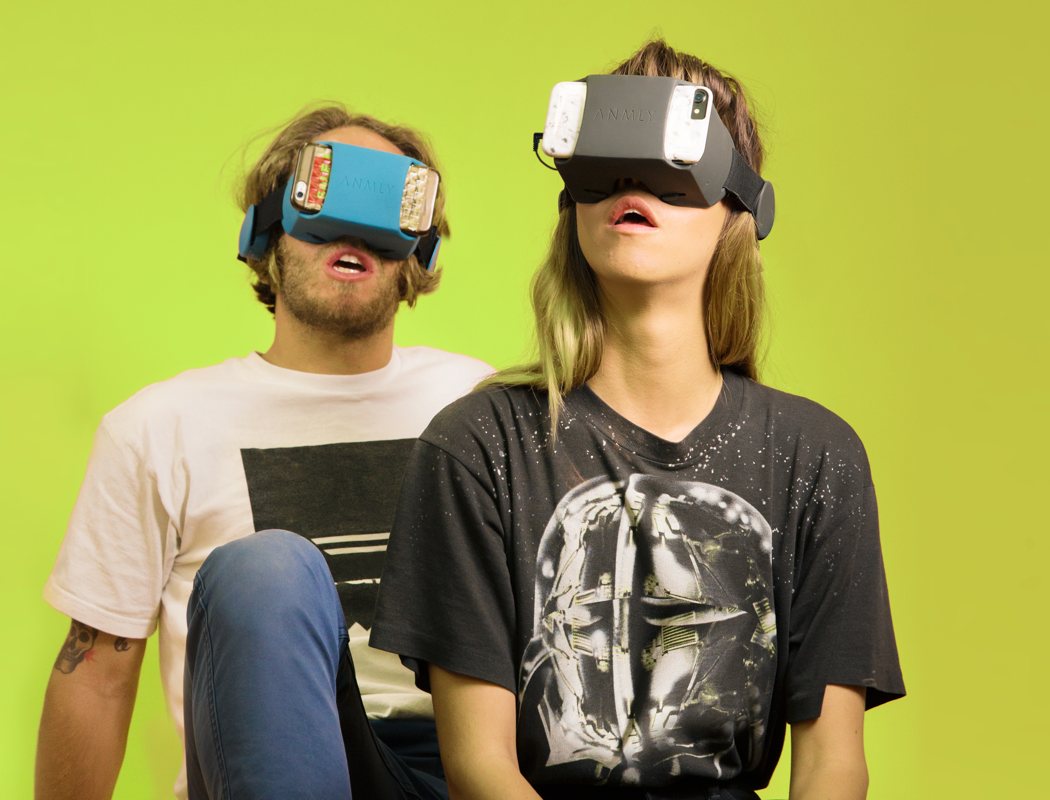 _沉浸观影 体感游戏一机搞定 玩出梦想YVR 2眼镜一体机年末放价别错过_沉浸观影 体感游戏一机搞定 玩出梦想YVR 2眼镜一体机年末放价别错过