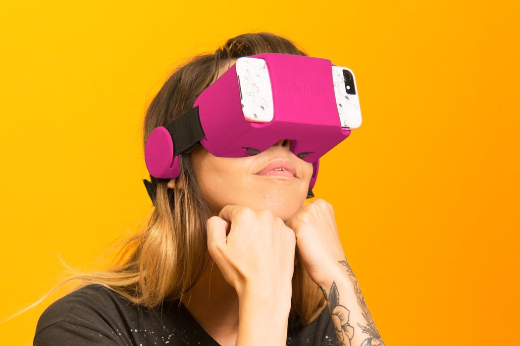 _沉浸观影 体感游戏一机搞定 玩出梦想YVR 2眼镜一体机年末放价别错过_沉浸观影 体感游戏一机搞定 玩出梦想YVR 2眼镜一体机年末放价别错过