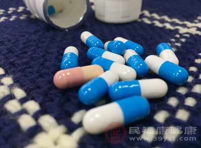 许多人在使用抗病毒药物时没有按照医生的建议正确使用