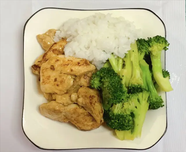 午餐吃肉还是晚餐吃肉__午餐吃肉的好处
