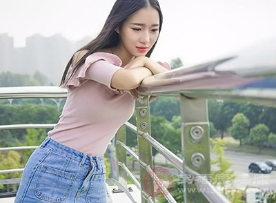 乐观人群往往对自己设定较高的目标，并希望实现成功和满足