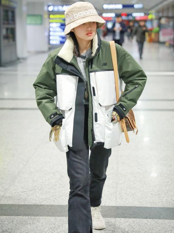 卫裤牛仔衣__牛仔裤卫衣穿搭