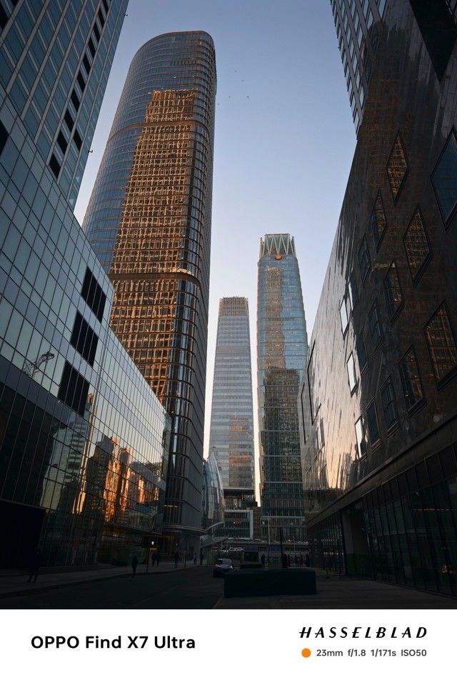 双潜望的料真没白堆 OPPO Find X7 Ultra一个月实拍体验