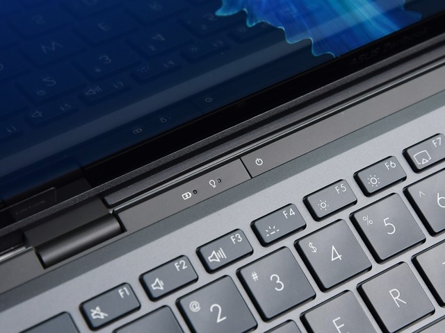 把极致做到极致 上手体验华硕灵耀14 双屏