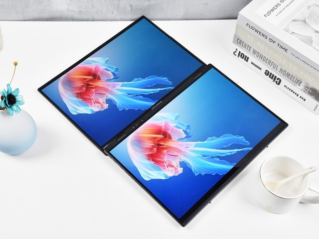 把极致做到极致 上手体验华硕灵耀14 双屏