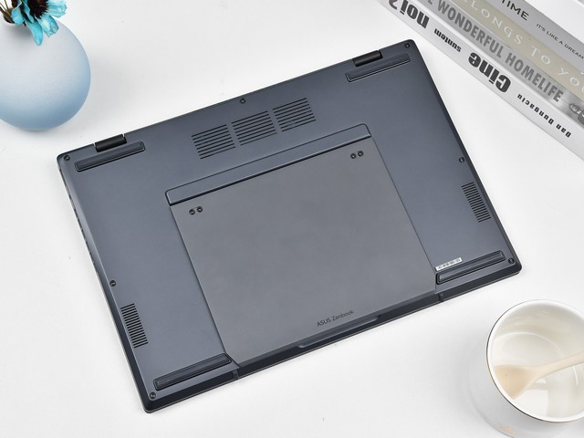 把极致做到极致 上手体验华硕灵耀14 双屏