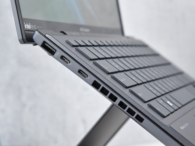 把极致做到极致 上手体验华硕灵耀14 双屏