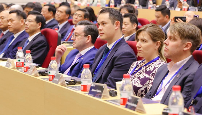 穿越边界，启迪未来！宁波诺丁汉大学谢心澄校长就职典礼隆重举行_穿越边界，启迪未来！宁波诺丁汉大学谢心澄校长就职典礼隆重举行_