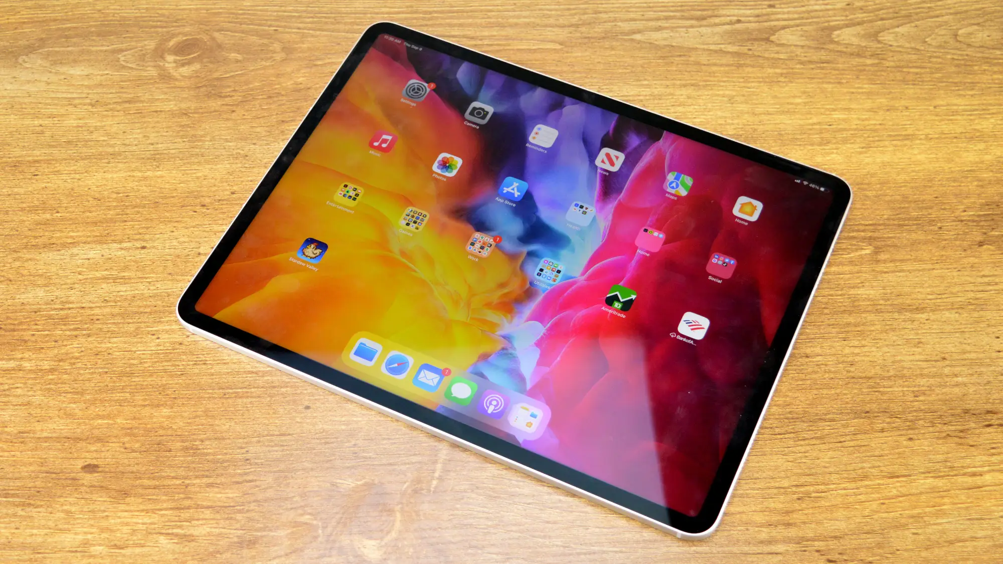_离大谱 全新iPad Air比iPad Pro更厚更沉_离大谱 全新iPad Air比iPad Pro更厚更沉