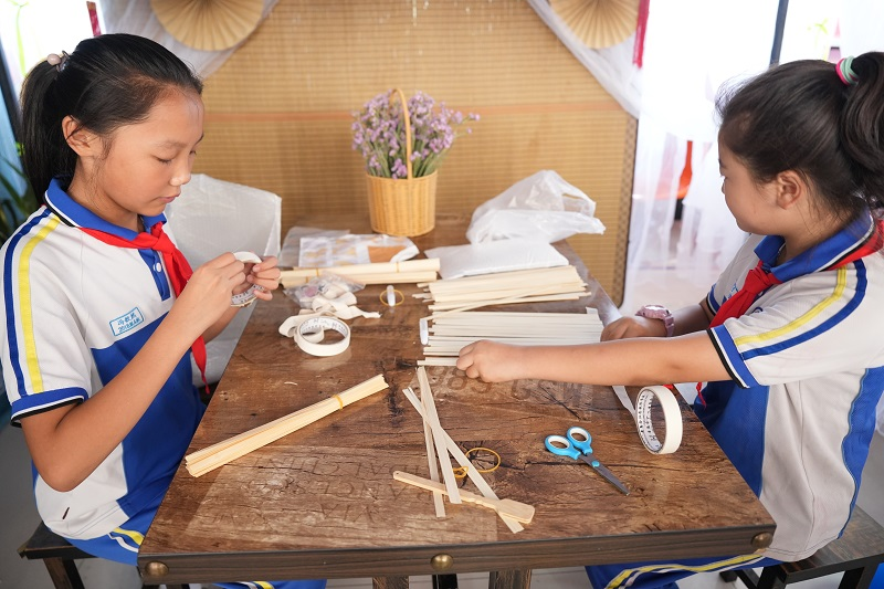 鄂托克教育驶入高质量发展快车道__鄂托克教育驶入高质量发展快车道