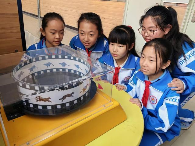 鄂托克教育驶入高质量发展快车道__鄂托克教育驶入高质量发展快车道