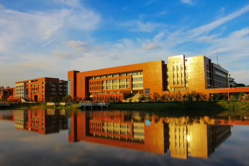 学位法全文+解读 | 教育热点回顾：2024第18、19周_学位法全文+解读 | 教育热点回顾：2024第18、19周_