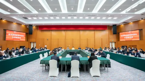 教育入学率指标采用的人口数据__山东公办学前教育新闻