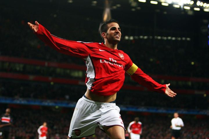 梅西上演首秀的时间_德基亚曼联首秀比赛_