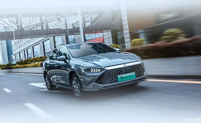 _胖哥试驾比亚迪秦dmi_新款比亚迪秦试驾视频