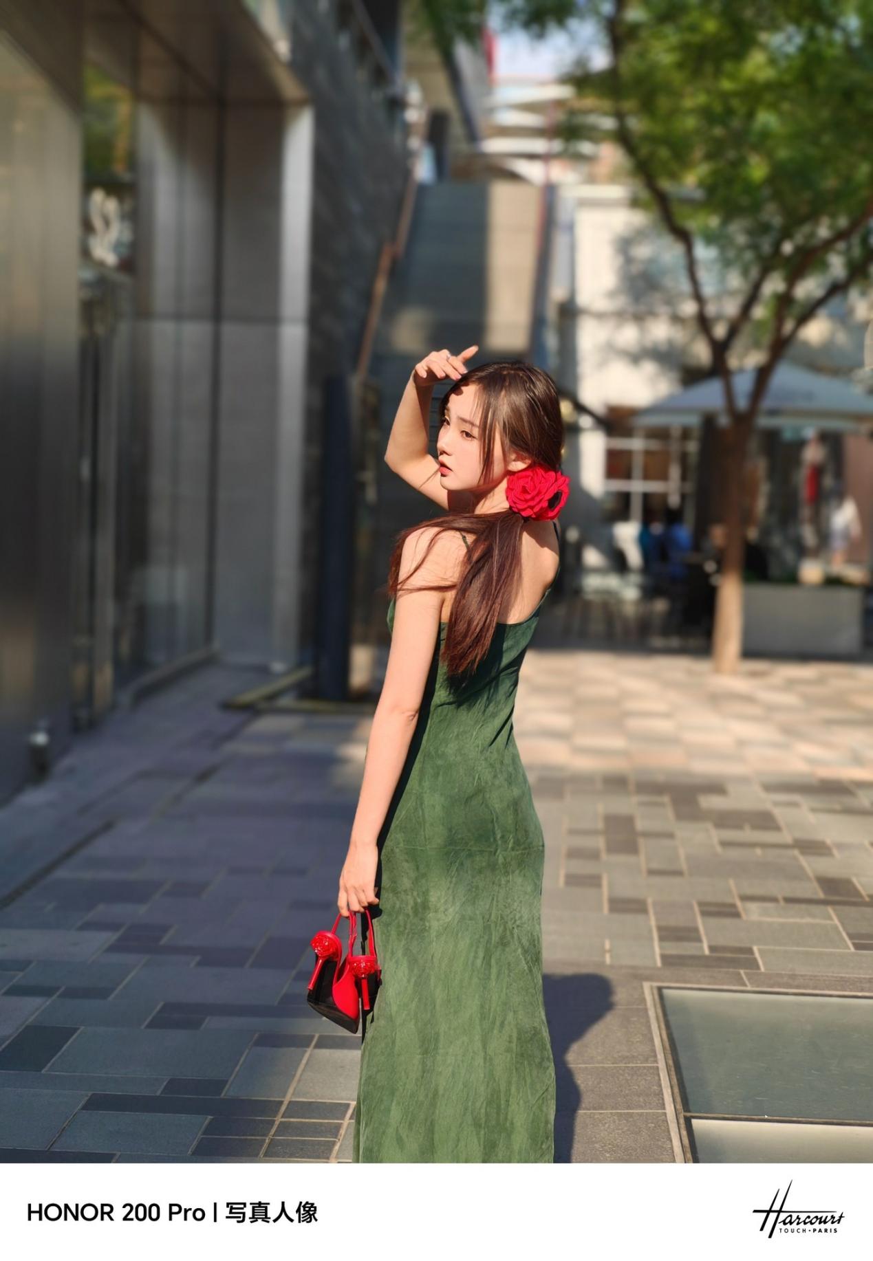 【有料评测】持续引领手机护眼体验 荣耀200 Pro全面评测