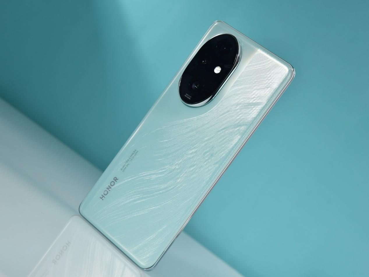 【有料评测】持续引领手机护眼体验 荣耀200 Pro全面评测