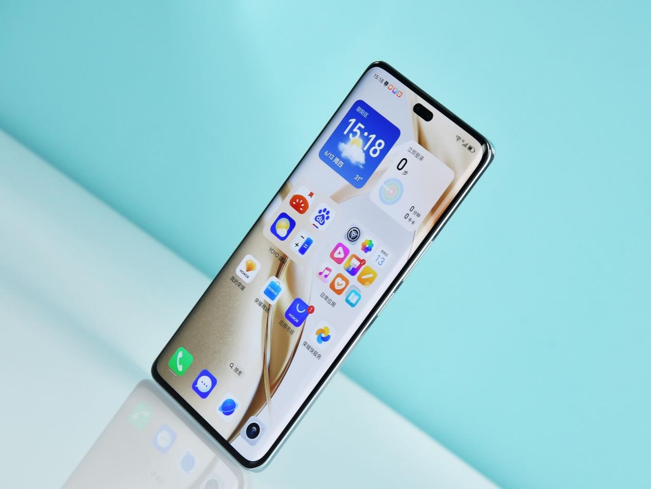 【有料评测】持续引领手机护眼体验 荣耀200 Pro全面评测