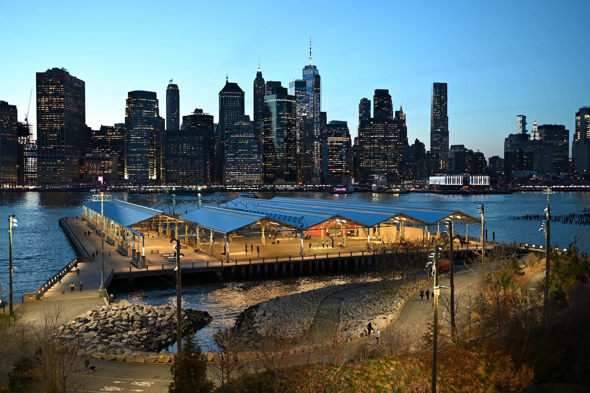 高性价比大光圈 尼康Z35mm F1.4镜头解析